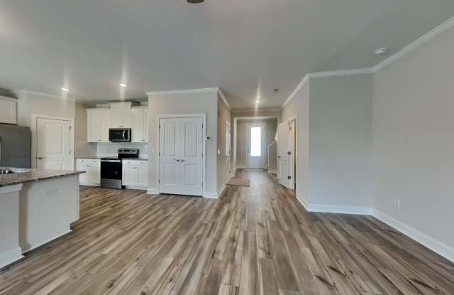 410 Access Dr Gallery 3