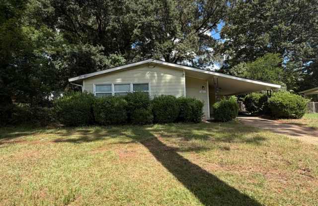 New Listing! 3871 Sherwood Drive Montgomery, AL 36109-3738 Gallery 4