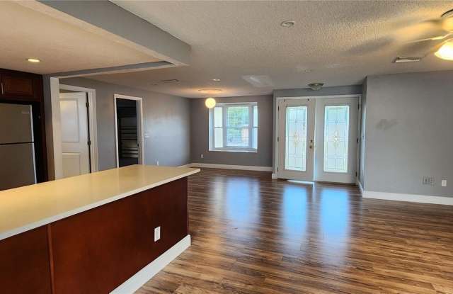 2408 KIMBERLY Drive Gallery 3