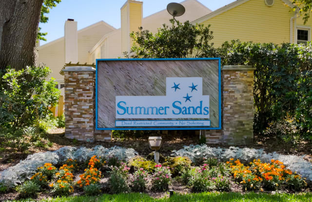 327 SUNRISE CIR - 327 Sunrise Cir, Neptune Beach, FL 32266