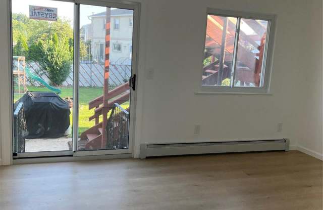 846 Conklin Street Gallery 4