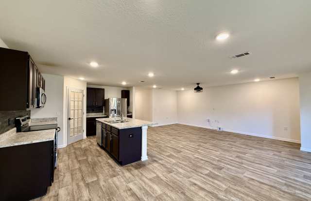 6420 Churchill Cir Gallery 4