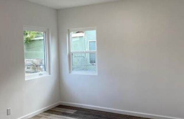 7422 Milwood Avenue photos photos