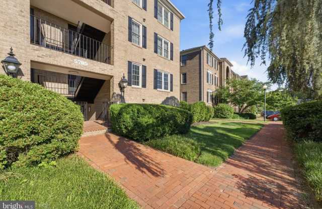 5705 BREWER HOUSE CIR #T-2 Gallery 2