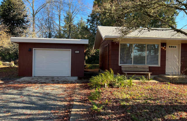 Freshly updated 2 bedroom duplex in Thurston! - 333 57th Street, Springfield, OR 97478