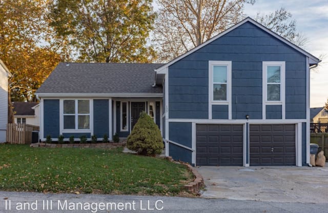 127 Nelson Cir - 127 East Nelson Circle, Olathe, KS 66061