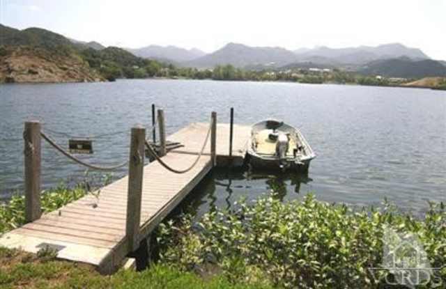 268 Lake Sherwood Drive Gallery 2
