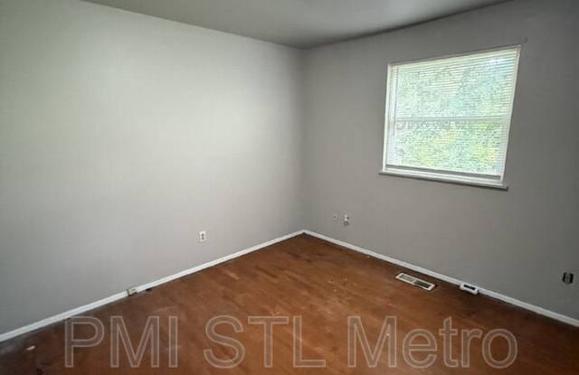 10435 Castle Drive Gallery 4