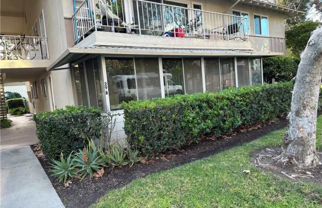 29 Calle Aragon - 29 Calle Aragon, Laguna Woods, CA 92637