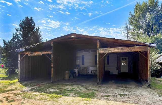 955 S Main St. unit: 30 photos photos