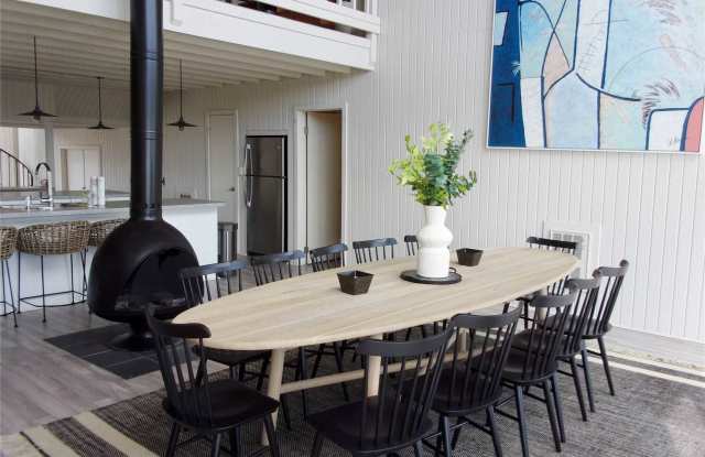 23 Dune Road Gallery 4