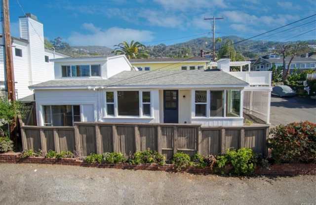 South Laguna Cottage Gallery 4