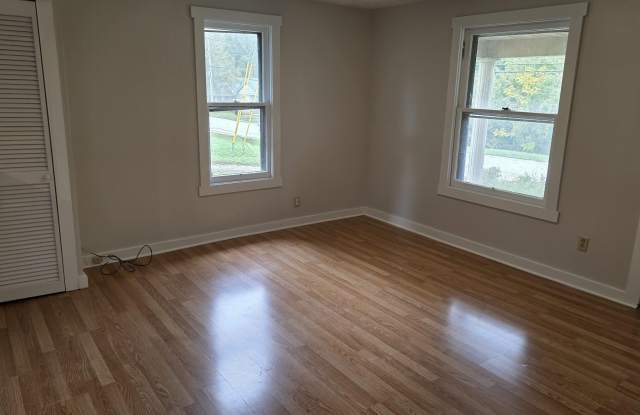 1603 W Arlington Road Gallery 2
