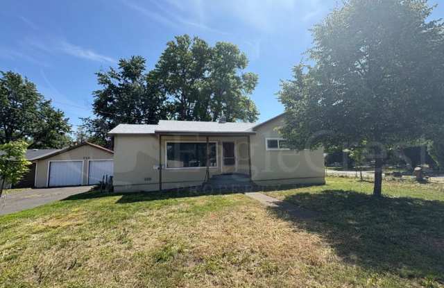 Two Bedroom House with Bonus Room Located Near Jefferson Park photos photos