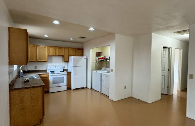 1626 West Delaware Street photos photos