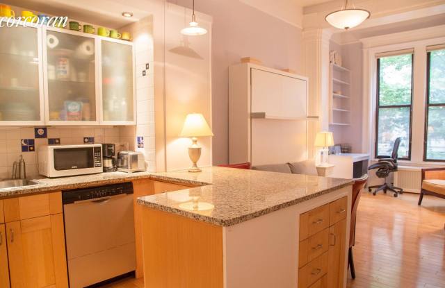 324 West 88th Street - 324 West 88th Street, New York City, NY 10024