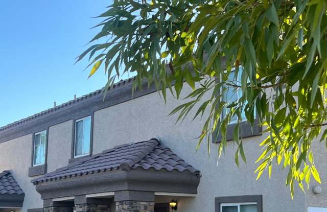 Two Bedroom / I17 Freeway Access photos photos Two Bedroom / I17 Freeway Access photos photos