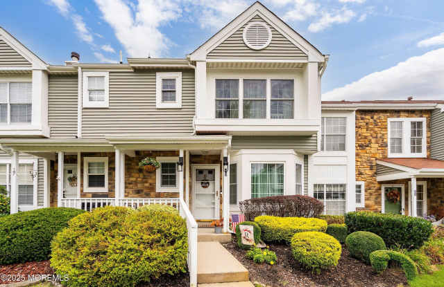 19 Horseshoe Court - 19 Horseshoe Court, Tinton Falls, NJ 07753