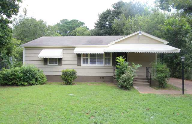 New On The Market with GREAT FEATURES! Large 3 Bedroom PLUS Den!! photos photos