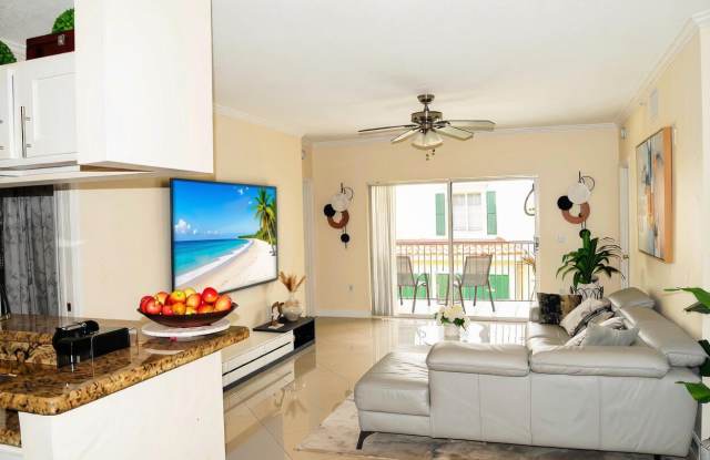 11685 W Atlantic Boulevard Gallery 1