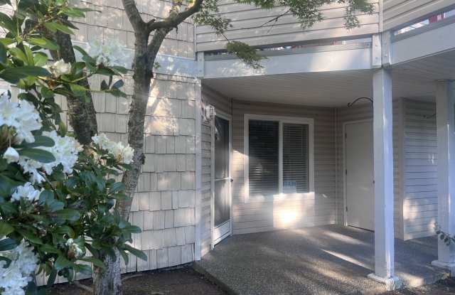9210 Market Place photos photos