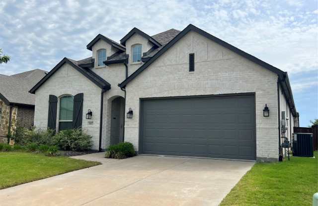 1817 Lockhart Drive Gallery 2