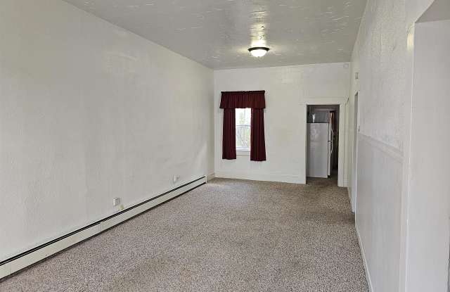 522 W Granite Gallery 2