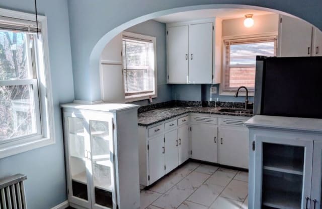 8300 Roanoke ave - 8300 Roanoke Avenue, Takoma Park, MD 20912