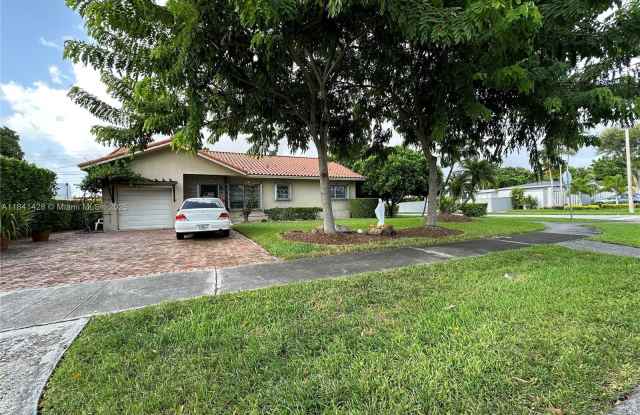 8001 SW 36th Ter photos photos