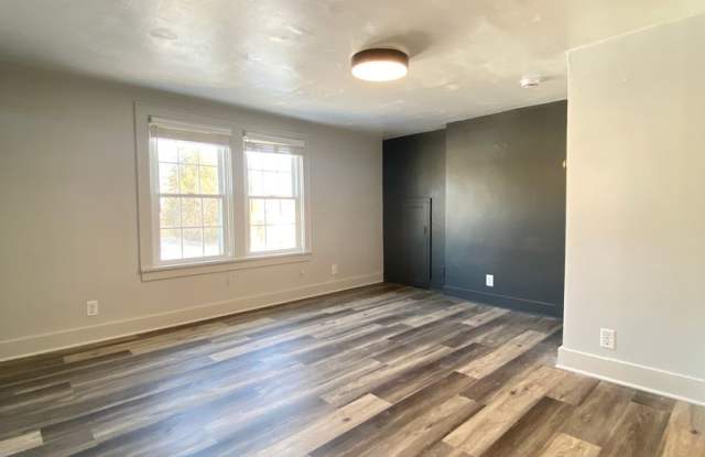 2409 Omro Road photos photos