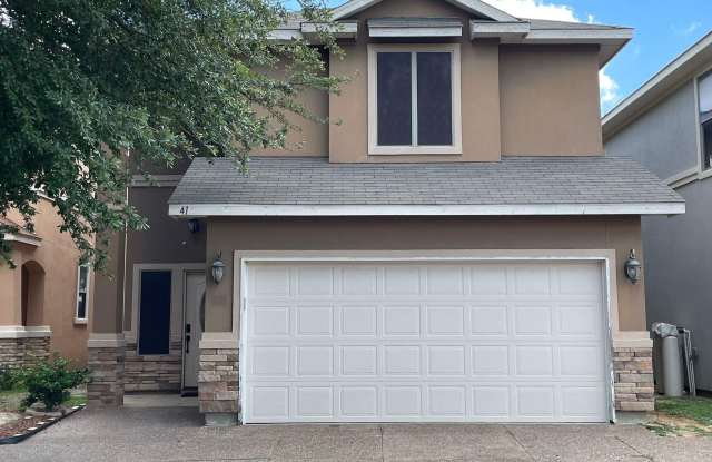 9310 Albany Dr - 9310 Albany Drive, Laredo, TX 78045