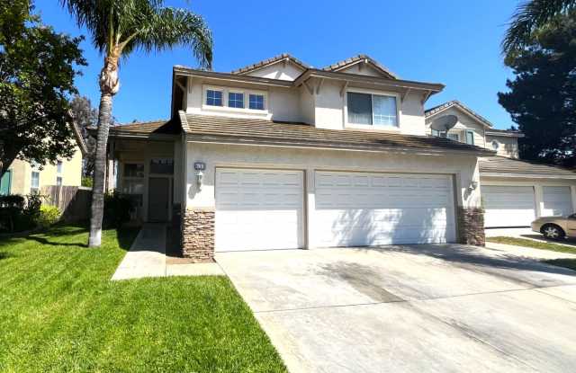 4 bed, 2.5 bath located in Corona, CA! photos photos