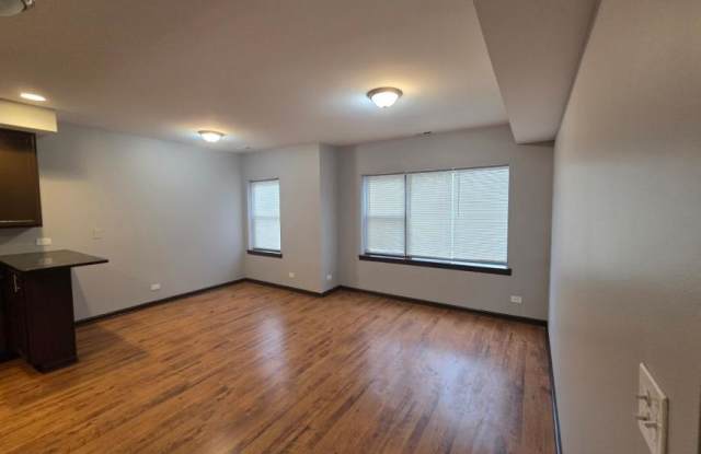 7834 South Ellis Ave., Gallery 3