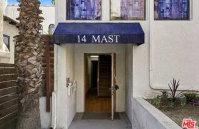 14 Mast Street Gallery 2