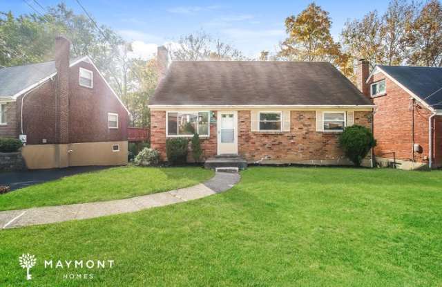 1395 Tallberry Drive Gallery 1