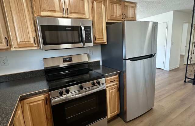 SPACIOUS 3-BEDROOM HOME NEAR OREGON TECH AND SKY LAKES  Located just 1.5 miles from Oregon Tech and Sky Lakes Medical Center, thi Gallery 3