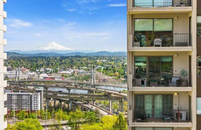 Exclusive Elegance: High-End Condo with Chef’s Kitchen, Panoramic Views and Designer Finishes! - 2309 Southwest 1st Avenue, Portland, OR 97201