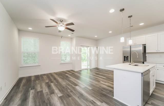8536 Starnes Randall Road Gallery 4