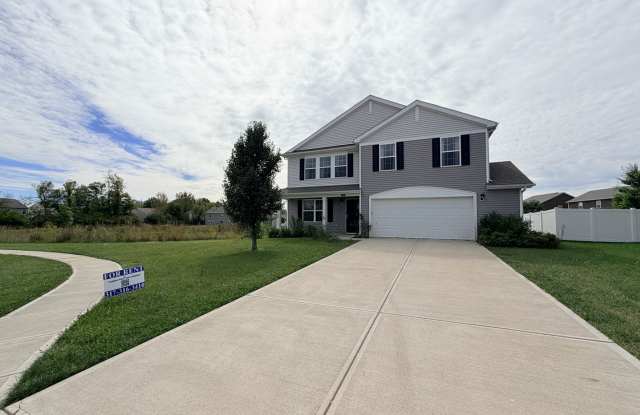 NOW SHOWING: 5 Bedroom / 2.5 Bath Home located at 4447 Averly Ct. in Indianapolis, IN Gallery 1