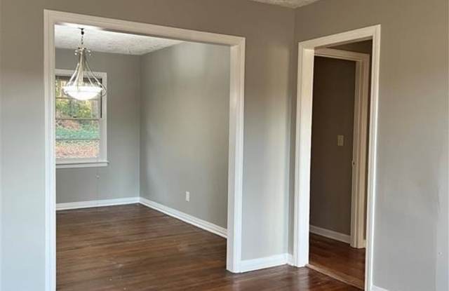 5901 Club Drive SW Gallery 4
