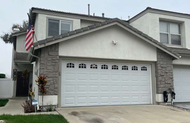 Fabulous 3 Bedroom Anaheim Hills End Unit Home photos photos