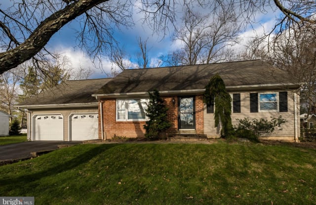 423 S 4TH STREET - 423 South 4th Street, North Wales, PA 19454