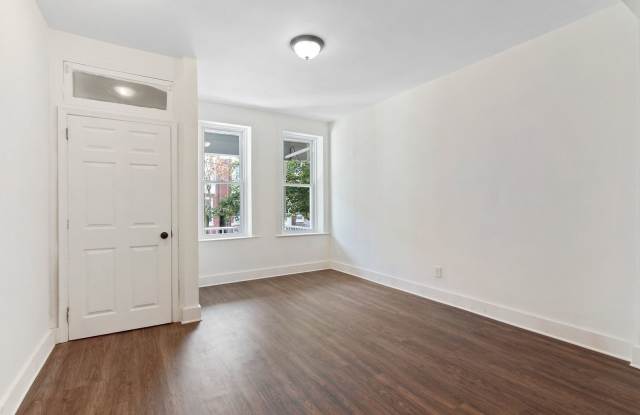 Coming Soon! Spacious 4 Bedroom, 1.5 Bath Home in York, Pa! photos photos