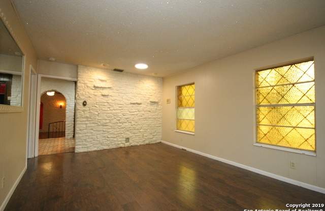315 HILLCREST DR Gallery 4