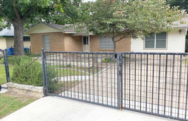 1007 N Donna Kay Dr Gallery 2