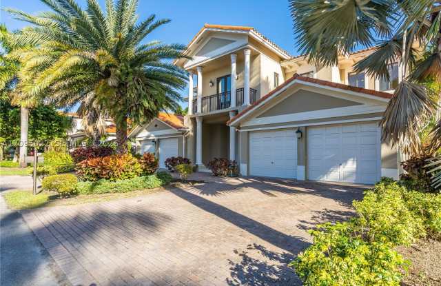 19529 SW 80th Ct Gallery 3