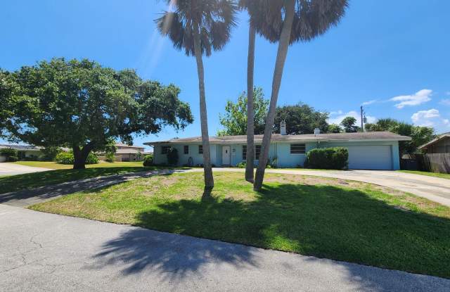 3 Bedroom 2 Bath Single Family Home in Ormond Beach - 136 Hilldale Avenue, Ormond Beach, FL 32176