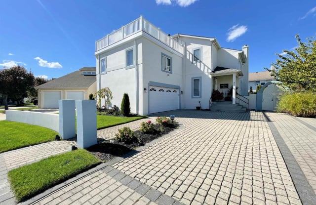 31 Bayside Ct - 31 Bayside Court, Margate City, NJ 08402