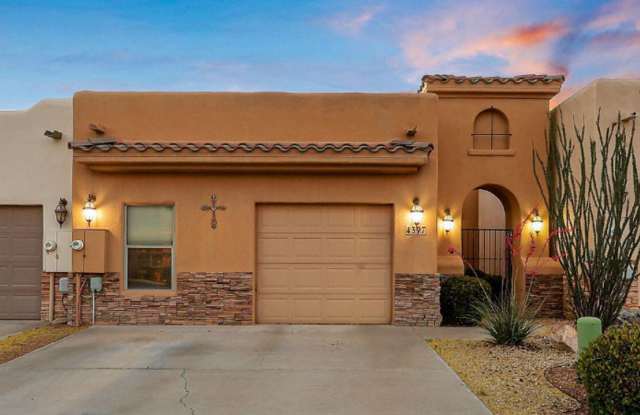 Gorgeous Townhouse in Pueblos at Alameda Ranch photos photos