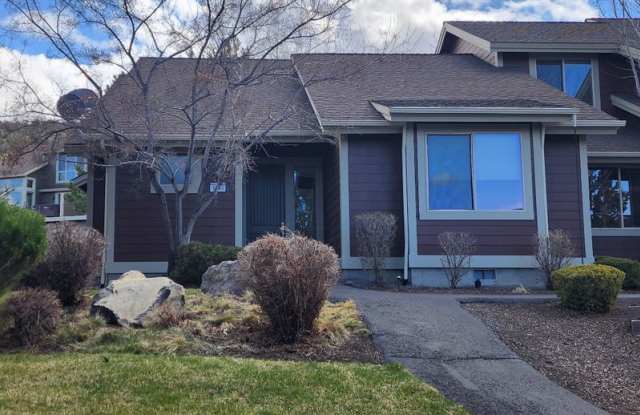 1445 Highland View Lp - 1445 Highland View Loop, Eagle Crest, OR 97756